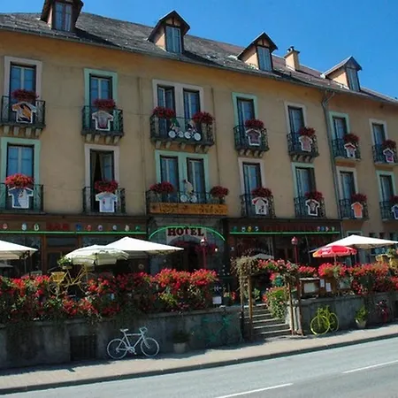 Hotel Oberland 2*