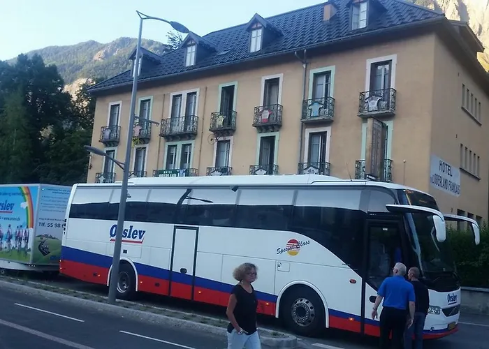 Hotel Oberland 2*